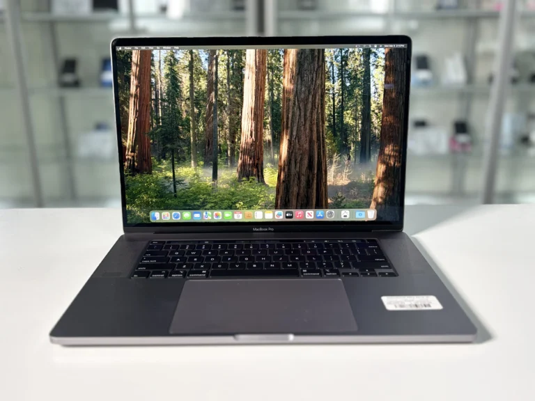 MACBOOK PRO 2019 16″ SILVER CORE i9 32RAM 1TB