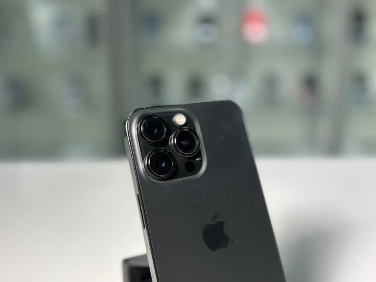 iPhone 13 Pro 256GB Negro (Cámara Cambiada)